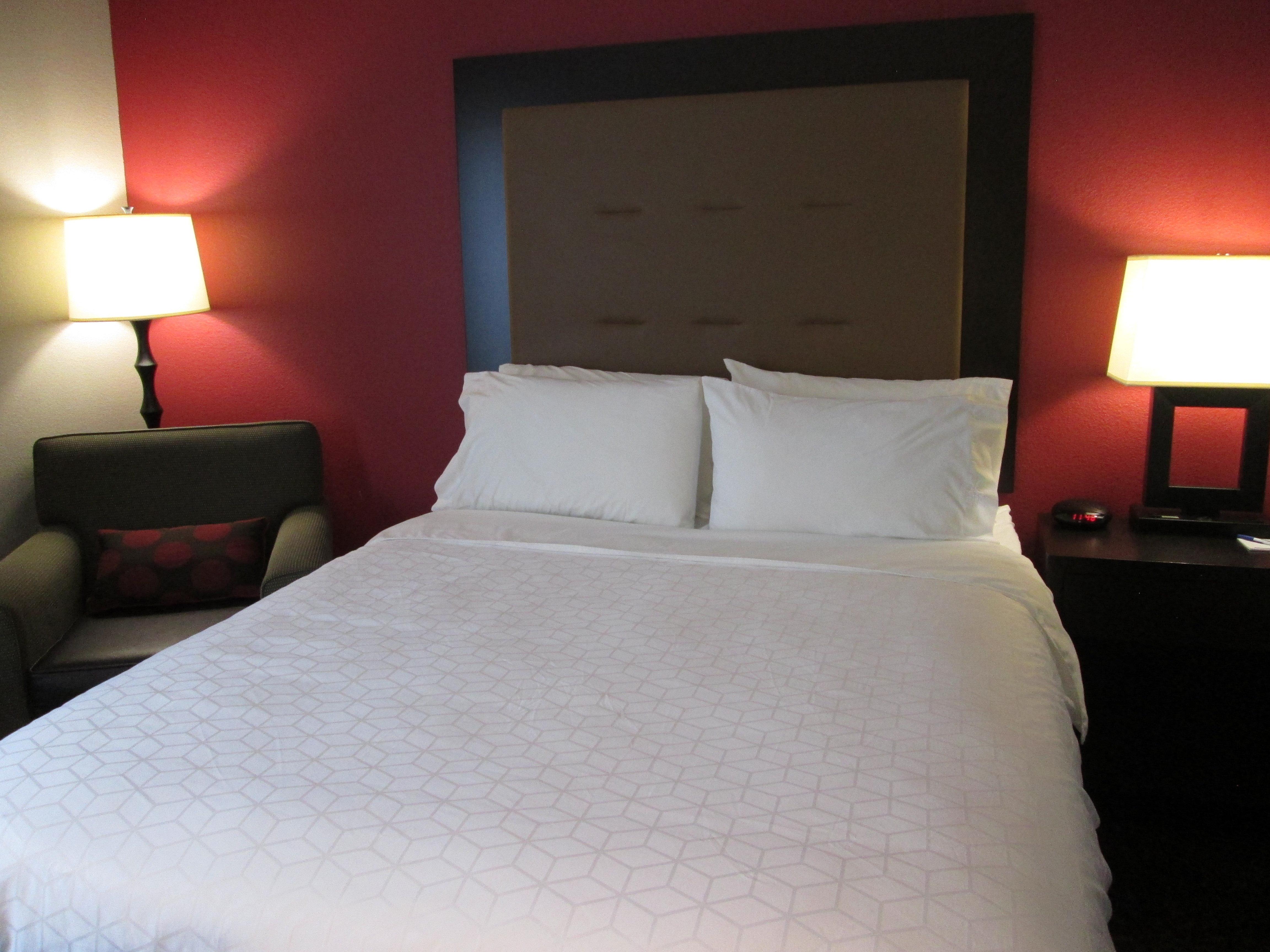 Holiday Inn Express Cloverdale - Greencastle By Ihg Exterior photo