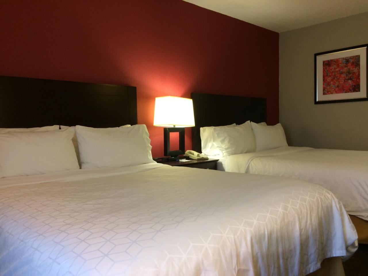 Holiday Inn Express Cloverdale - Greencastle By Ihg Exterior photo