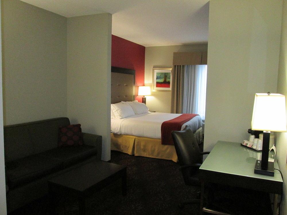 Holiday Inn Express Cloverdale - Greencastle By Ihg Exterior photo