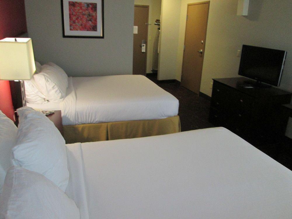 Holiday Inn Express Cloverdale - Greencastle By Ihg Exterior photo